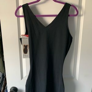 Red Hot by Spanx Black Two Way Tank Slip Size XL